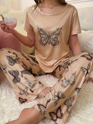 [Butterfly Print Pajamas] Soft Polyester Blend Women's Plus Size Butterfly Print Pajama Set | Short Sleeve Crew Neck Top & Pants, All-Season Comfort, Elegant Design for Adult